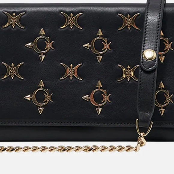 🖤💛NWT CAMILLA GOLD CHAIN FLAP CROSSBODY BAG IN SOLID BLACK WITH GOLD HARDWARE - Picture 5 of 16
